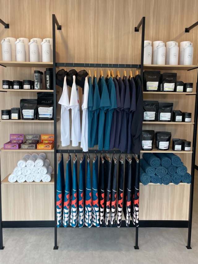 🧡🩵🤍 NEW MERCH 🤍🩵🧡

New merch drop has arrived! After being cleaned out of stock from all of our amazing visitors we have a new arrival in centre ready for summer! 

New colours, new hats, shakers, restock of our amazing @pillarperformance_ collagen, magnesium & vitamins! 

Stop by today & see the team for your latest summer essentials!