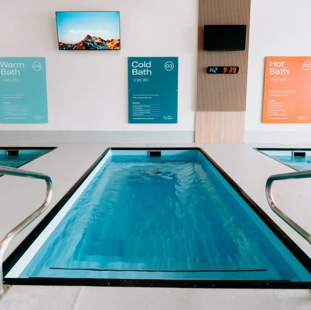 Growth lives outside your comfort zone. When was the last time you challenged yourself? 

Have you booked your contrast therapy this week?

40° Hot | 34° Warm | 13° Cold | 6° Ice

#ContrastTherapy  #icebath #p3recovery