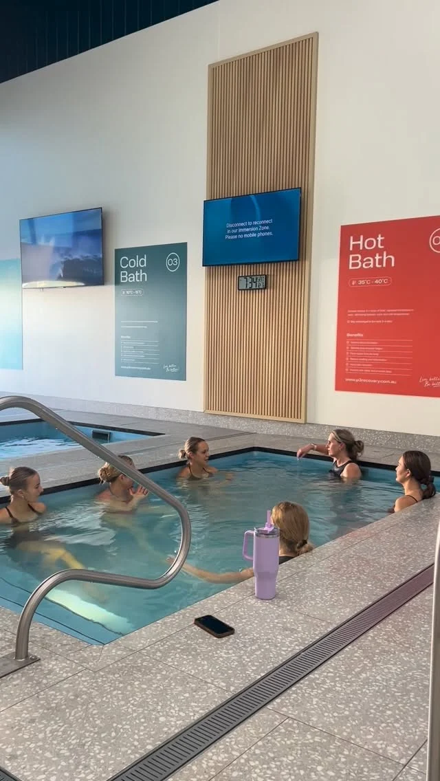 @strong_hopeisland Private Group Session on Saturday for one of our amazing Partners! What a way to start your weekend 💜🤗 
Contact us to book in your group! This can be you 👌