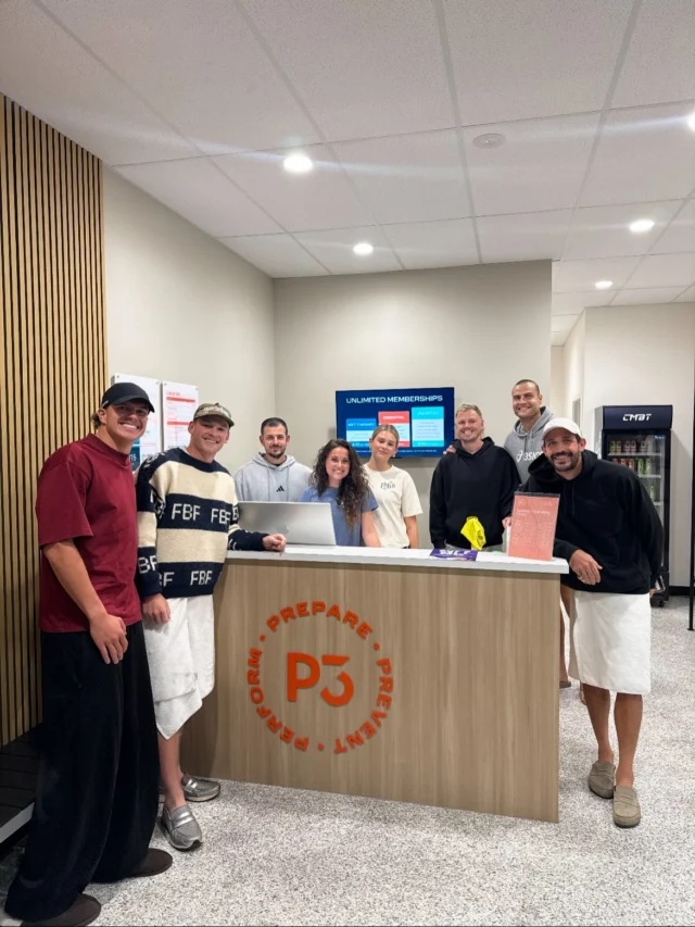 Gold Coast Suns AFL & VFL teams both came in for group bookings in June. 

The boys had a bit of fun in our 4 pools, Sauna’s and Compression lounge.

💡 Did you know our facility can hold up to 50 people at any one time. 

🧘‍♂️ Book your team in for a private booking. 

📞 Contact details are in the Bio 

#recovery #recovertogether #professionalrecovery #sauna