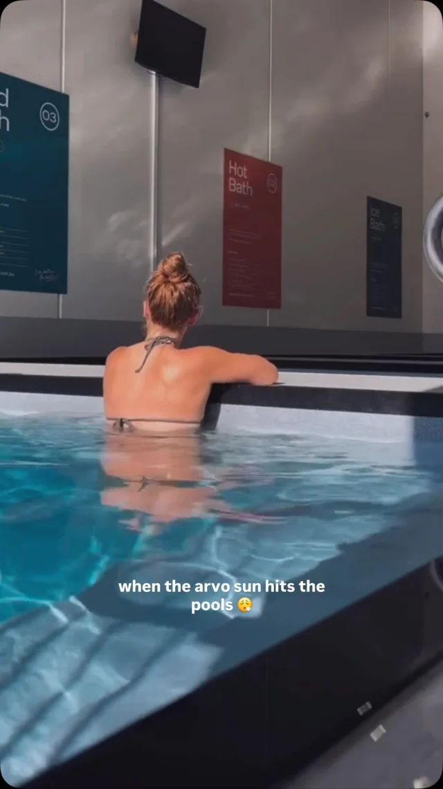 Hot. Cold. Repeat. 🔁

Contrast therapy isn’t just a trend — it’s one of the most effective ways to reset your body and mind.

By alternating between heat and cold, you’re stimulating circulation, calming your nervous system, and helping your body recover faster (without having to do more).

This is your reminder that recovery isn’t optional — it’s the missing piece in most routines.

Start building it in, and watch how everything else improves.

✨ Feel better. Live better. Be better.

@p3recovery_geelong

#recovery #contrasttherapy #icebath #hotpools #coldpool