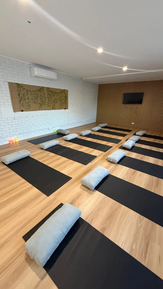 🌿 Slow down and reset

Join us this Thursday for an evening of guided breathwork by @sarita.on.insta followed by a rejuvenating experience in our magnesium pools.

Take some time away from the busyness of everyday life to reconnect, recharge, and support your mind and body. Through intentional breathwork and the therapeutic benefits of hot and cold magnesium pools, you’ll leave feeling calmer, refreshed, and re-energised.

🌀 Free for members 🌀$35 for non-members

Spaces are limited—book your spot and join us 🧘🏻‍♀️

#p3recovery #p3portmelbourne